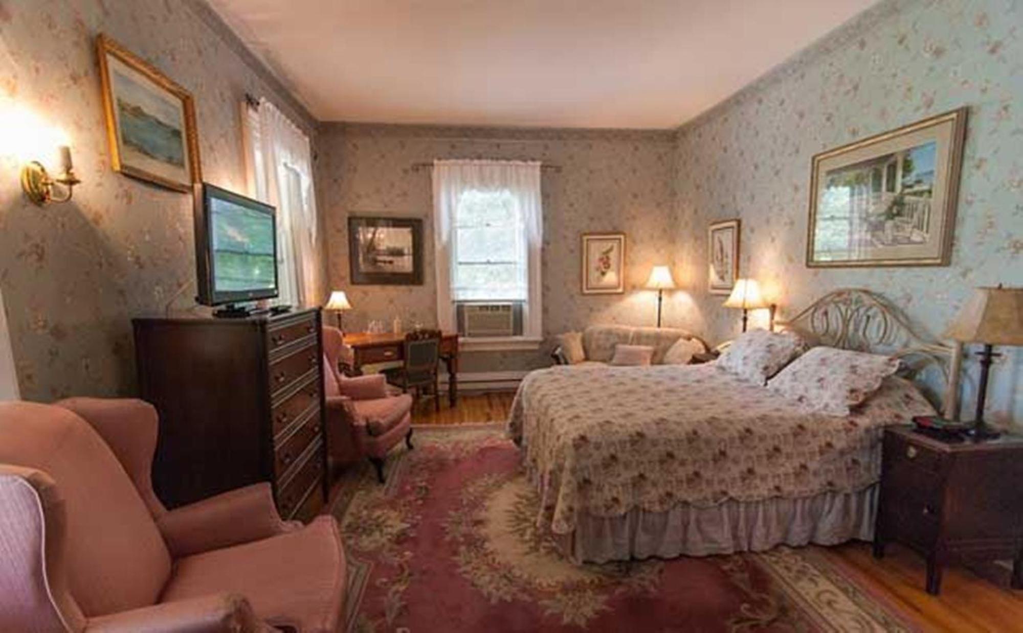 Carriage House Inn Fredericton Exteriör bild