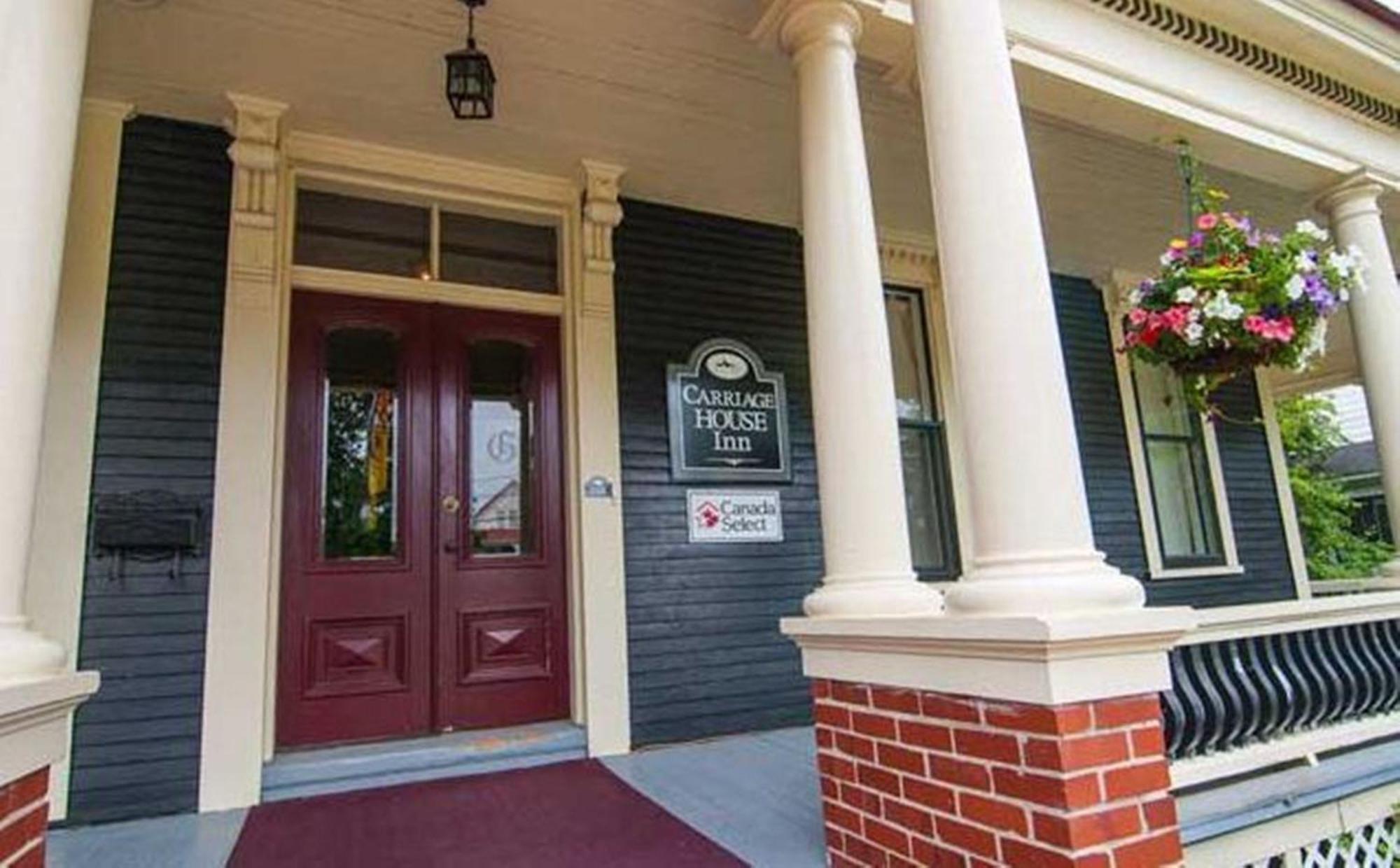 Carriage House Inn Fredericton Exteriör bild
