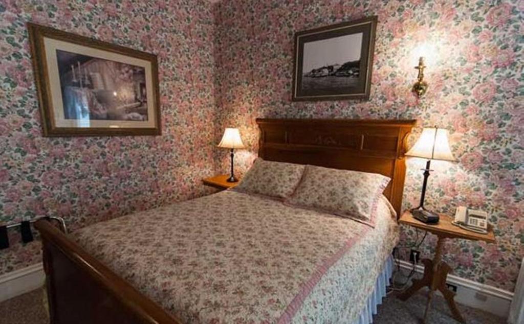 Carriage House Inn Fredericton Rum bild